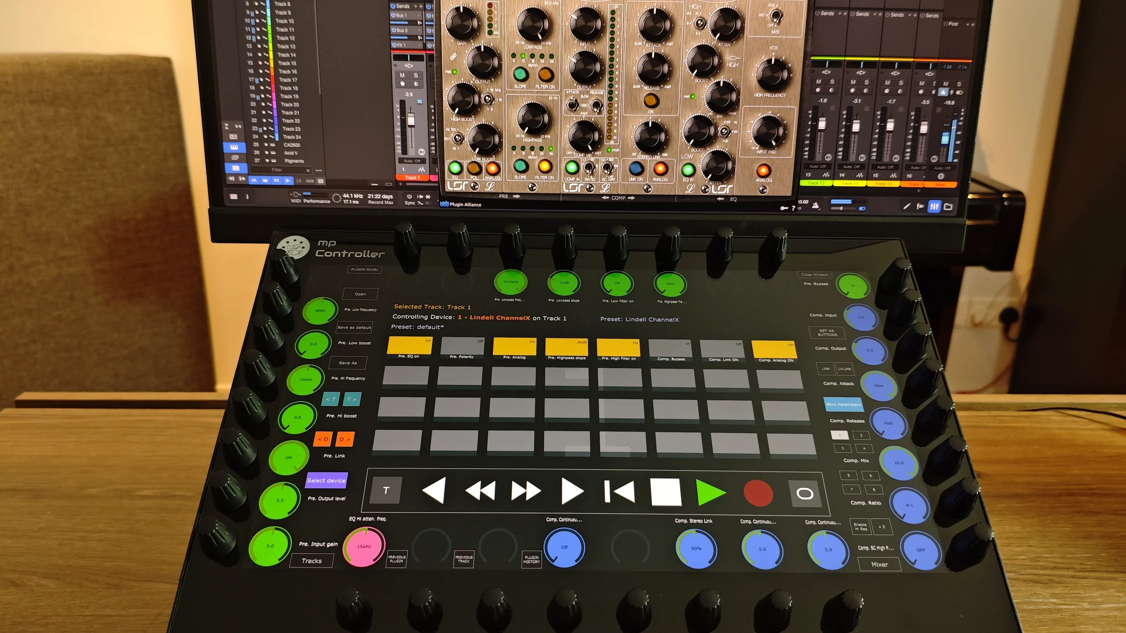 MP Controller hands-on plugin control with Studio One