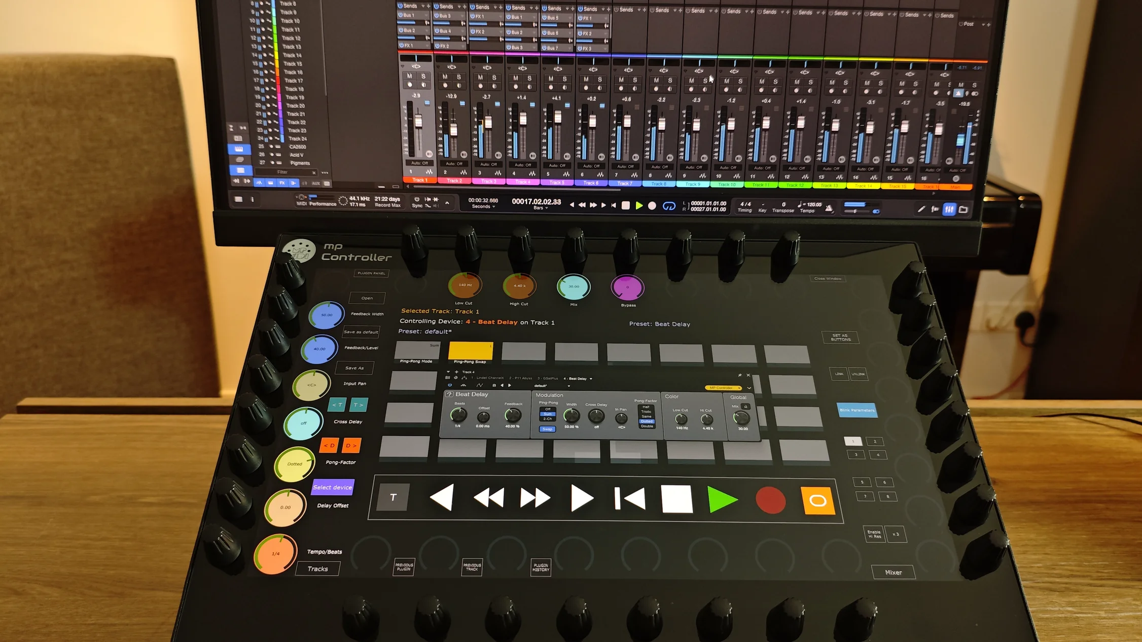MP Controller running the Fender Studio control surface