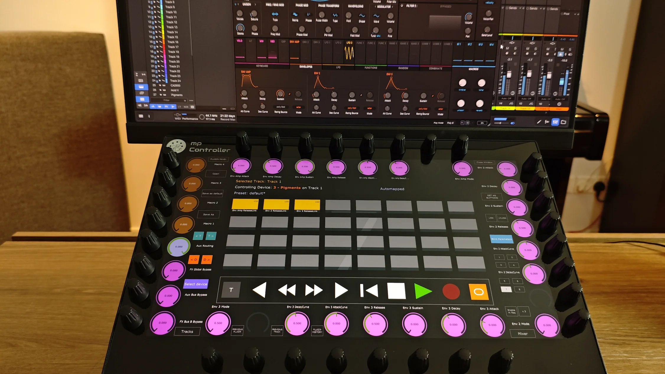 MP Controller touchscreen control surface for Studio One