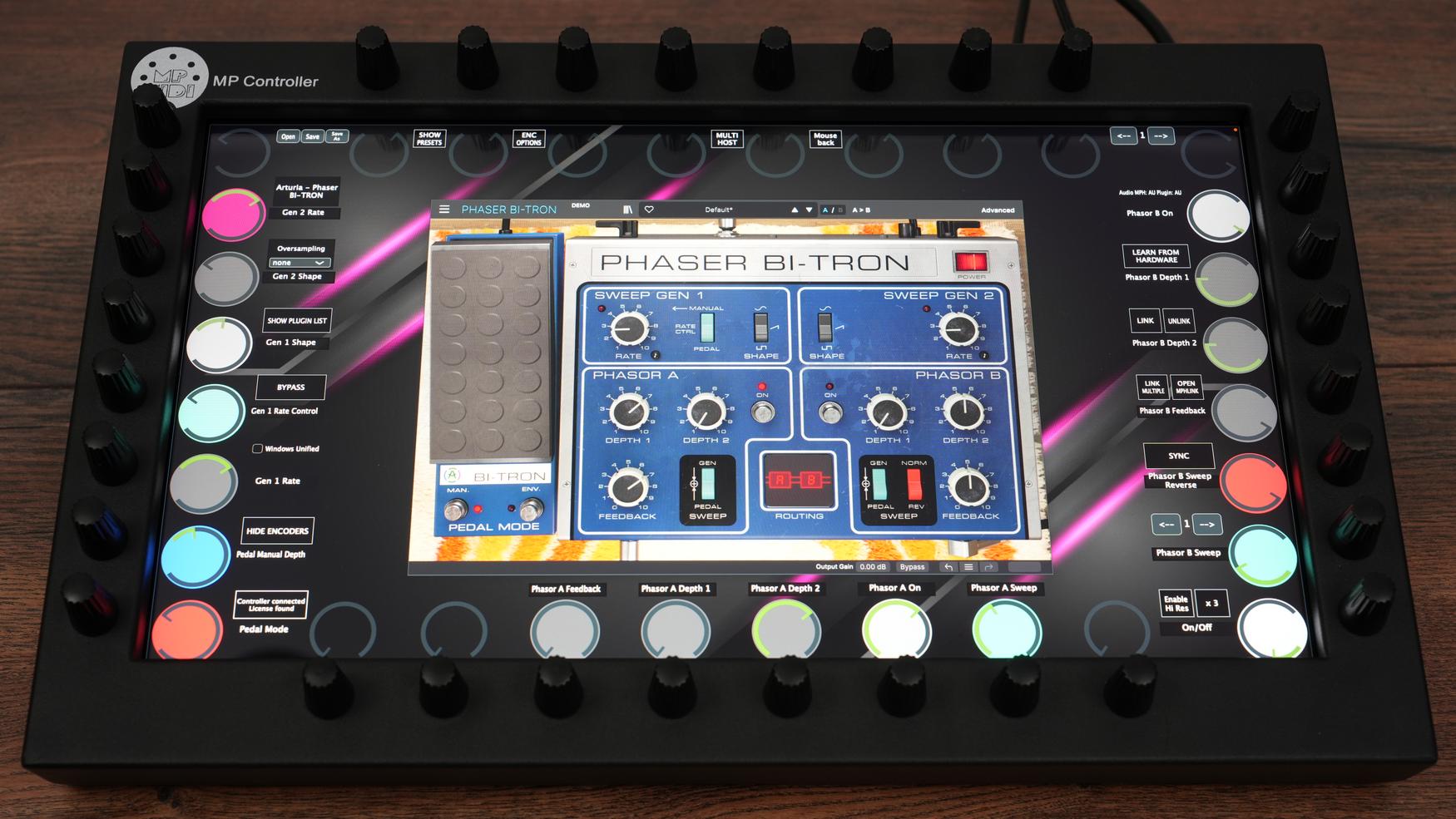 Arturia Phaser BI-TRON plugin on MP Controller