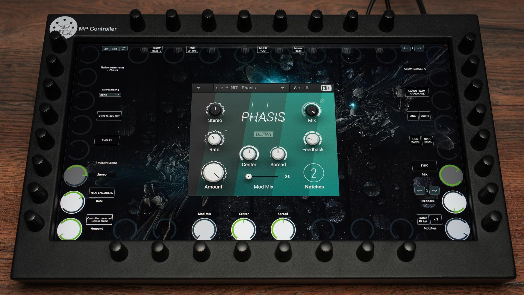 Native Instruments Phasis phaser plugin on MP Controller