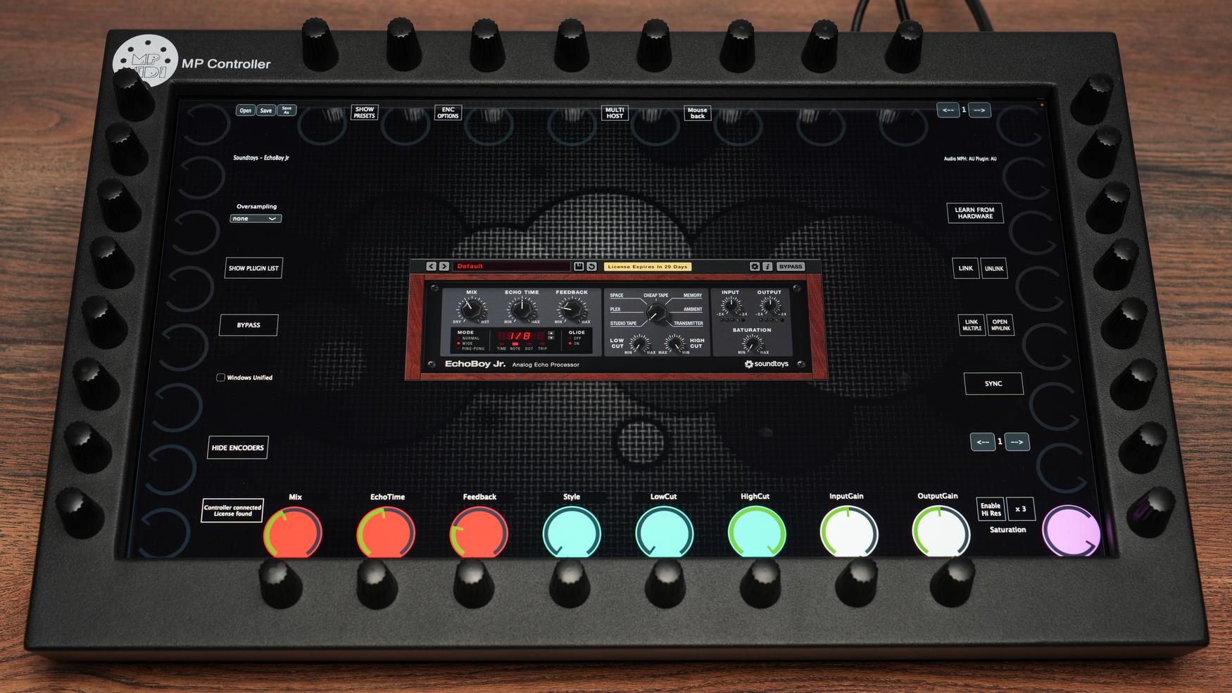 Soundtoys EchoBoy Jr plugin on MP Controller with simplified delay interface