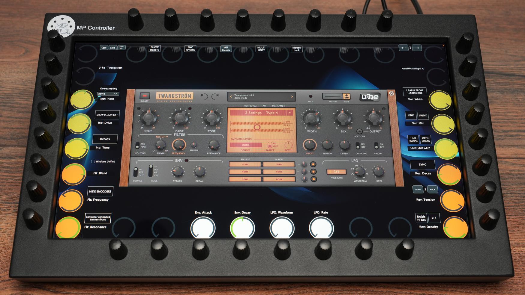 U-He Twangstrom guitar effects on MP Controller