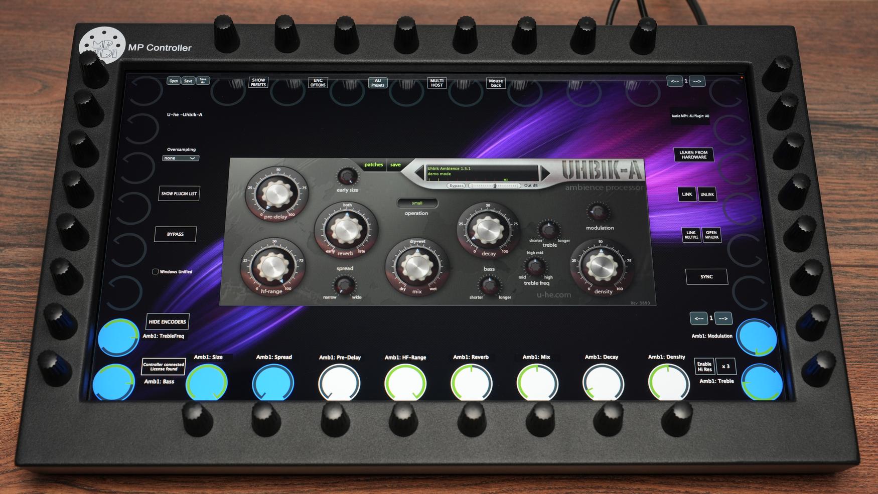 U-He Repro-5 polyphonic synthesizer on MP Controller