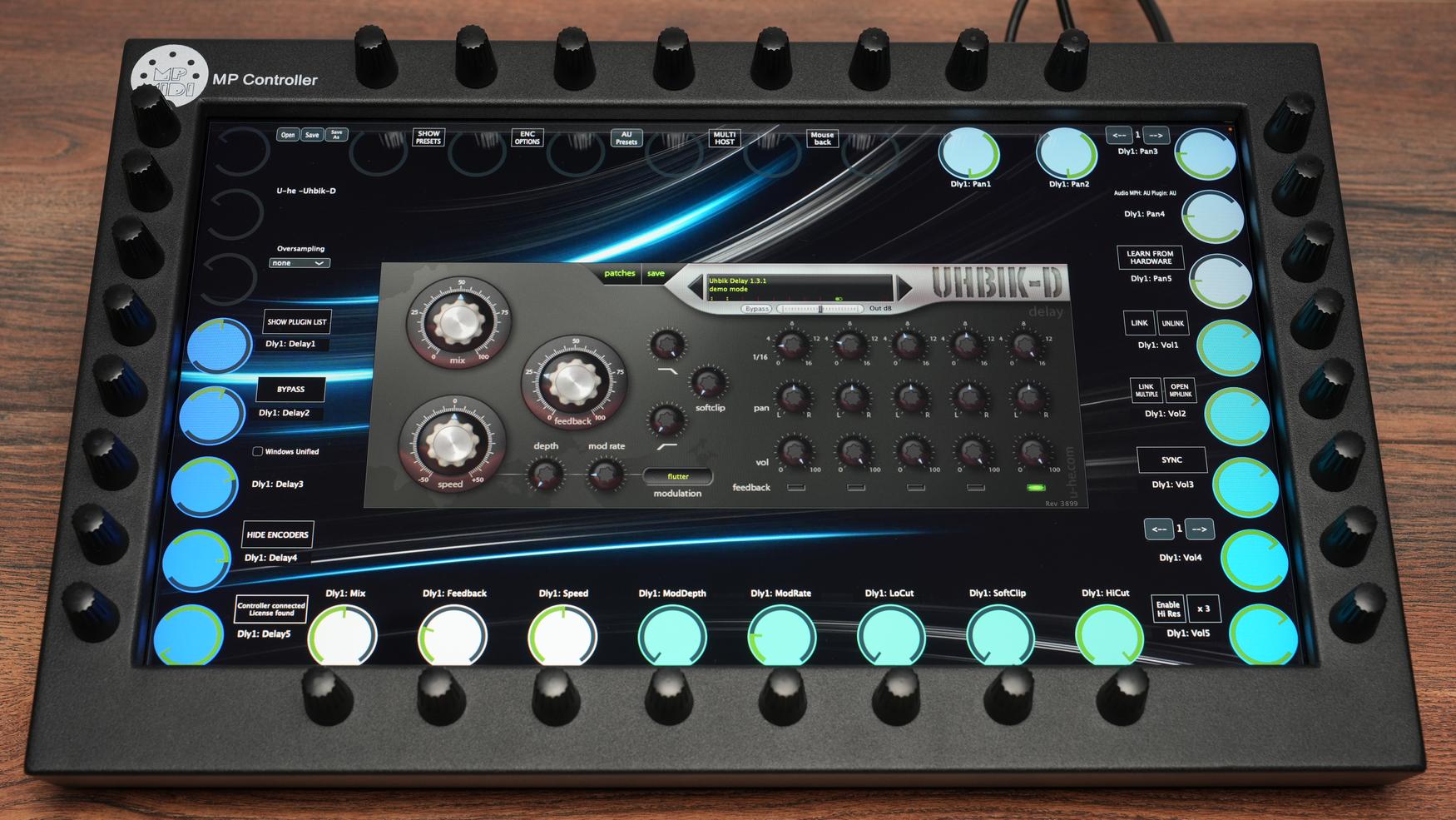U-He Uhbik-d delay effect on MP Controller