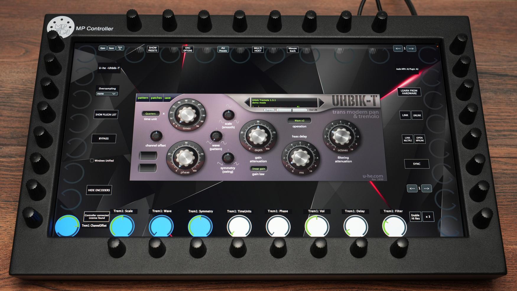 U-He Uhbik-T tremolo effect on MP Controller