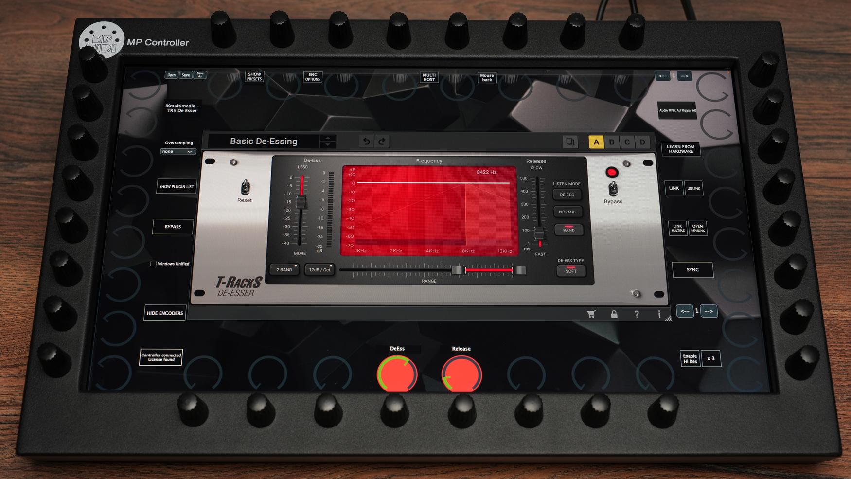 IK Multimedia De-esser on MP Controller